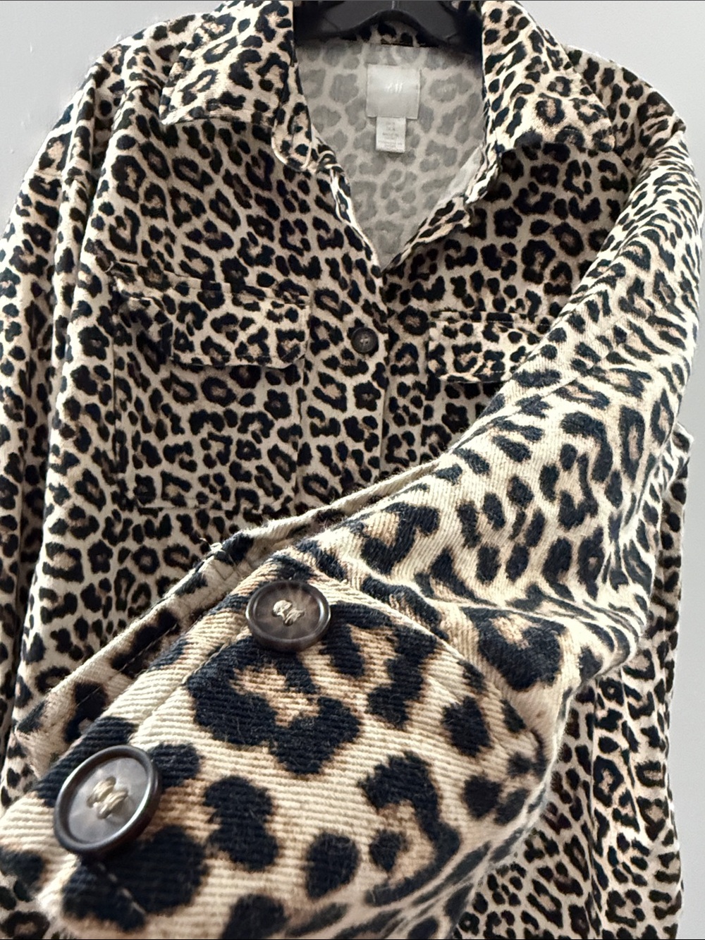 Leopard Print Shacket Long Sleeves Jacket Med Layering Casual Day to Night shirt - Picture 8 of 10